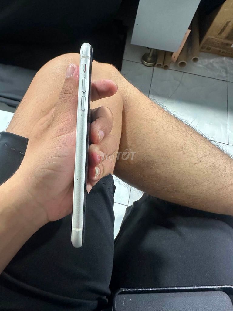 Apple iPhone 11 64GB Đã sử dụng. Mua bán Điện thoại tại Quận Tân Phú Tp Hồ Chí Minh được đăng bởi Hội Đồ Điện Tử hình 1