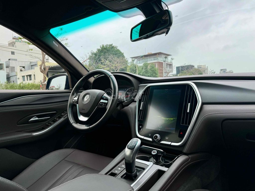 VinFast Lux A2.0 2021 2.0 AT - 50000 km. Mua bán Ô tô tại Quận Cẩm Lệ Đà Nẵng được đăng bởi nguyễn văn khoa hình 14