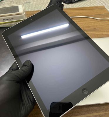 (SOLD OUT) iPad Air 16GB – WiFi – Zin, Pin tốt. Mua bán Máy tính bảng tại Quận Thanh Khê Đà Nẵng được đăng bởi Lưu Vũ