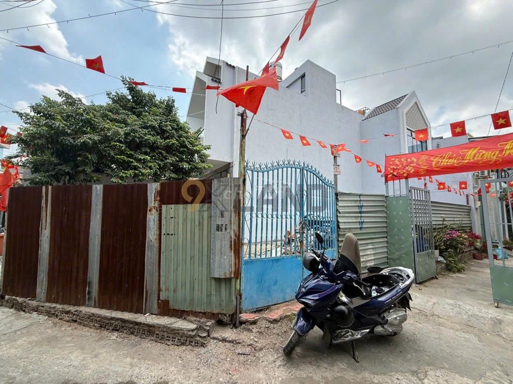 QUÁ NGỘP BÁN GẤP LÔ ĐẤT 2 MẶT TIỀN HXH, DT: 77,7M2, NGANG 5,3 MÉT.