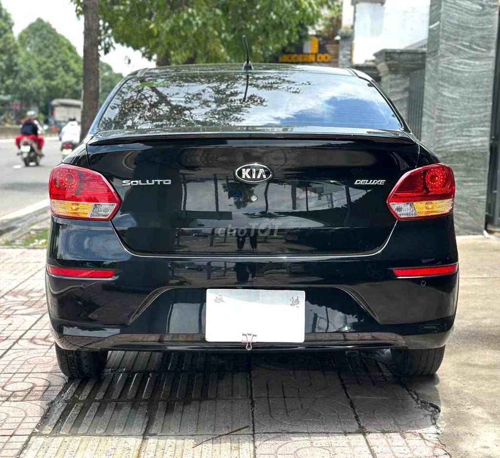 KIA SOLUTO 1.4 MT DELUXE 17.900 km Черный