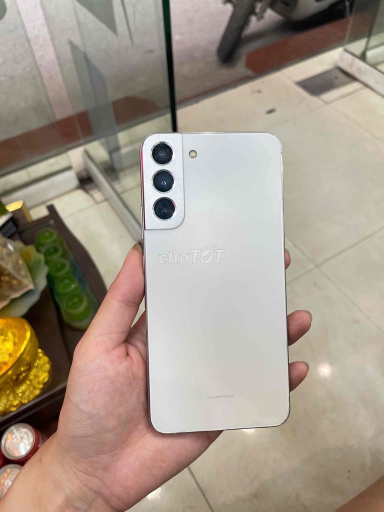 Samsung Galaxy S22 256GB Trắng. Mua bán Điện thoại tại Quận Ba Đình Hà Nội được đăng bởi Châu hình 1