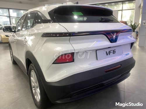 Электромобиль VinFast VF6 Eco Белый