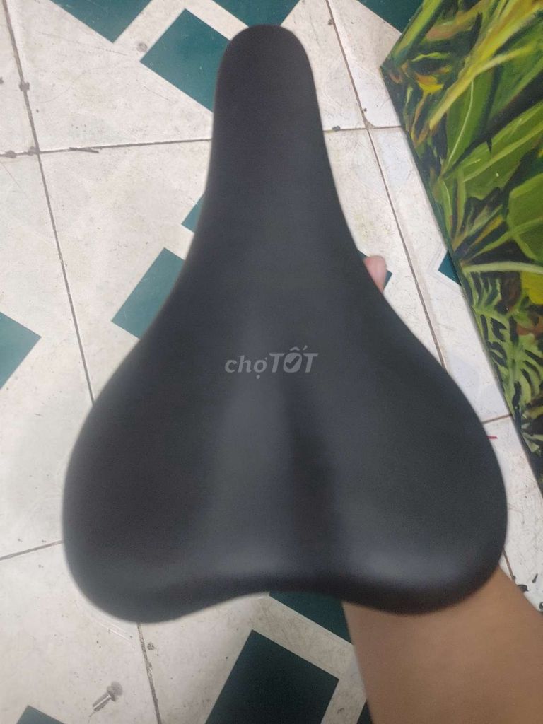 Yên xe địa hình Phoenix đệm êm. Mua bán Phụ tùng xe tại Quận Tây Hồ Hà Nội được đăng bởi Vũ Bắc hình 3