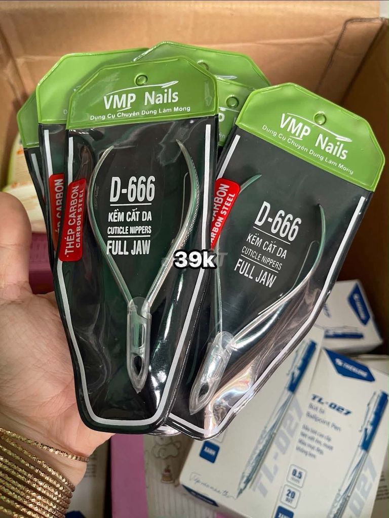 Kềm cắt da VMP Nails D-666. Mua bán Phụ kiện thời trang khác tại Thành phố Châu Đốc An Giang được đăng bởi sky hình 1