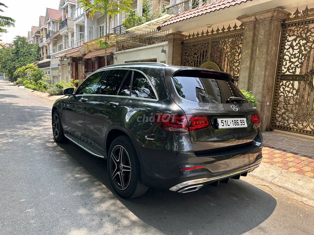 Mercedes GLC300 4Matic 2022 siêu lướt 21000 km
