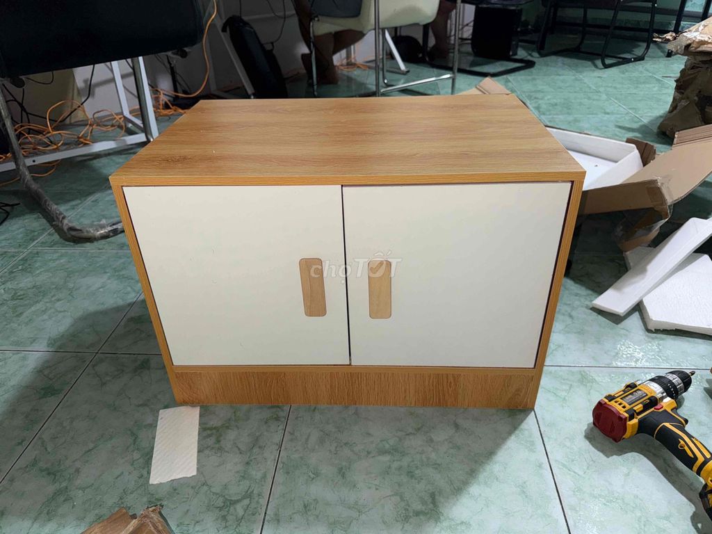 Tủ kệ gỗ hiện đại vân gỗ, trắng chưa sử dụng. Mua bán Tủ, kệ gia đình tại Quận Bình Tân Tp Hồ Chí Minh được đăng bởi Hao Cr hình 1