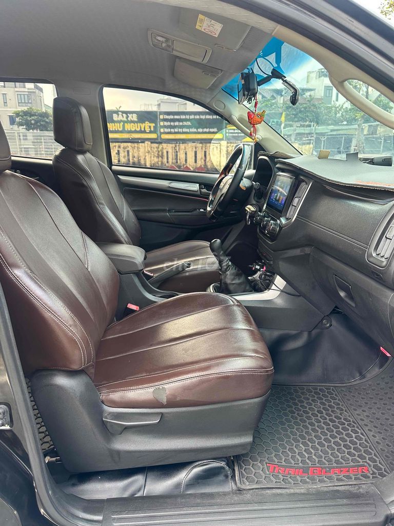 Chevrolet Trailblazer 2018 2.5 MT odo 13 vạn km. Mua bán Ô tô tại Quận Hải Châu Đà Nẵng được đăng bởi Hoàng Vũ hình 14