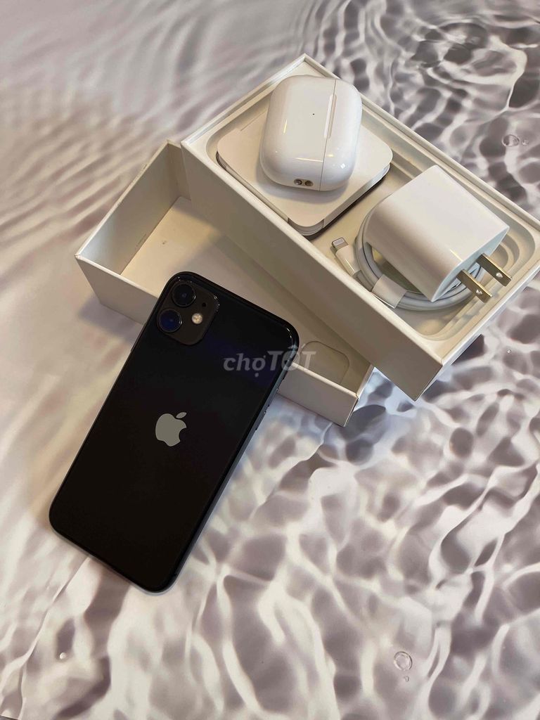 iPhone 11 128G QTế Zin Đẹp Đang Xài Ngon Pin Tốt