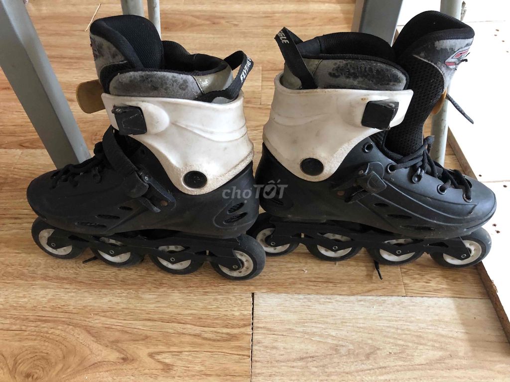 Giày patin cả nam và nữ size 41-42. Mua bán Đồ thể thao, Dã ngoại tại Quận 10 Tp Hồ Chí Minh được đăng bởi Nguyễn Thúy hình 1
