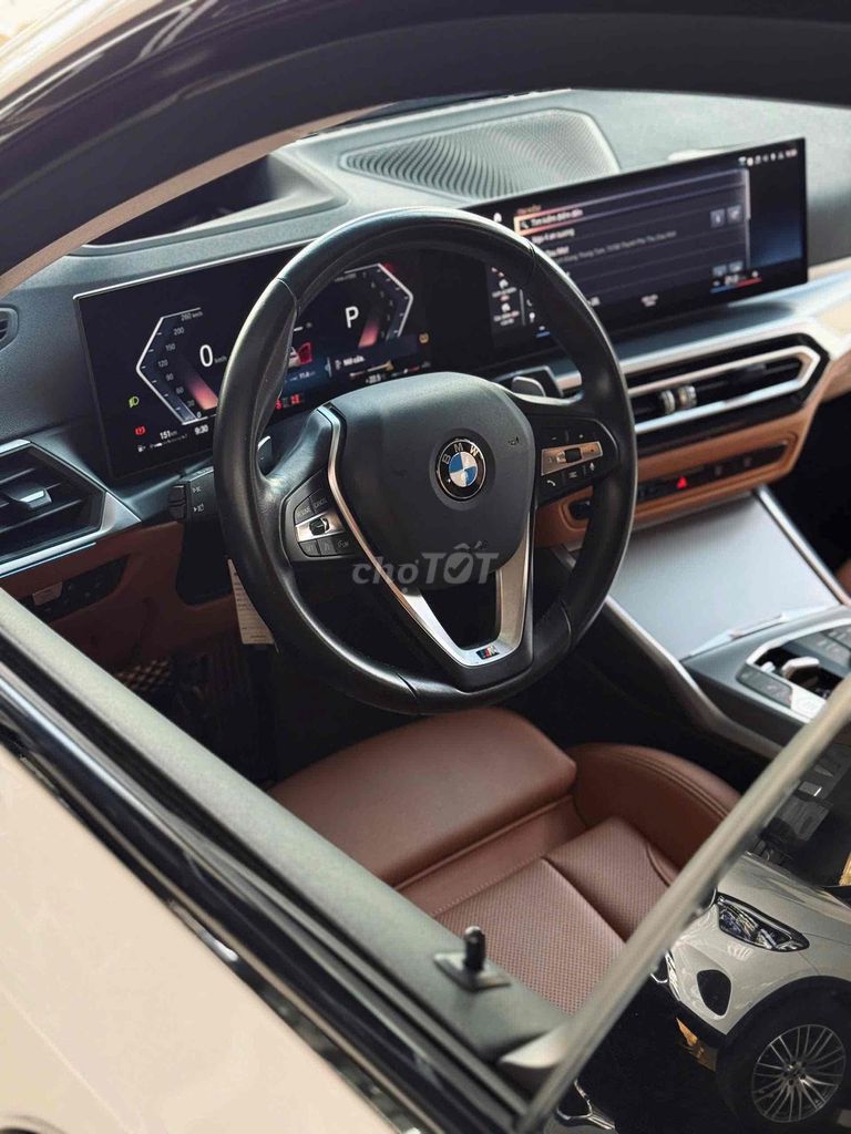 BMW 3 Series 2023 320i Sport Line. Mua bán Ô tô tại Quận Tân Bình Tp Hồ Chí Minh được đăng bởi GREENWAY AUTO hình 11
