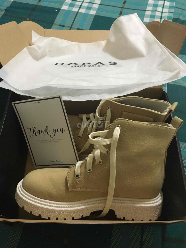 Giày bốt Hapas Nữ Vàng nhạt size 37-38. Mua bán Giày dép tại Quận Liên Chiểu Đà Nẵng được đăng bởi Mimi hình 1
