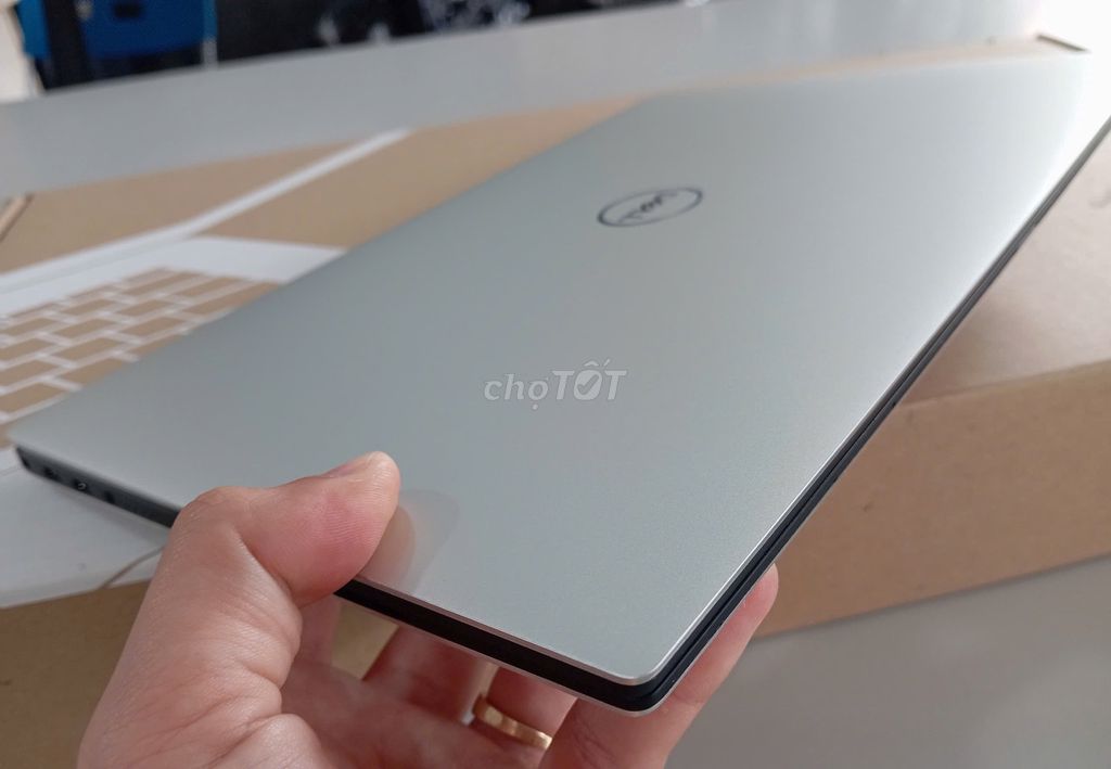 Dell_XPS_7390_Gen10 (i5 10210U / 8G / 256G). Mua bán Laptop tại Thành phố Thủ Dầu Một Bình Dương được đăng bởi Laptop Hoàng Phát hình 3