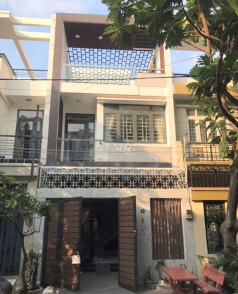 Аренда · 3 комн. · 90 м² · Thành phố Thủ Đức, ул. 0903007831