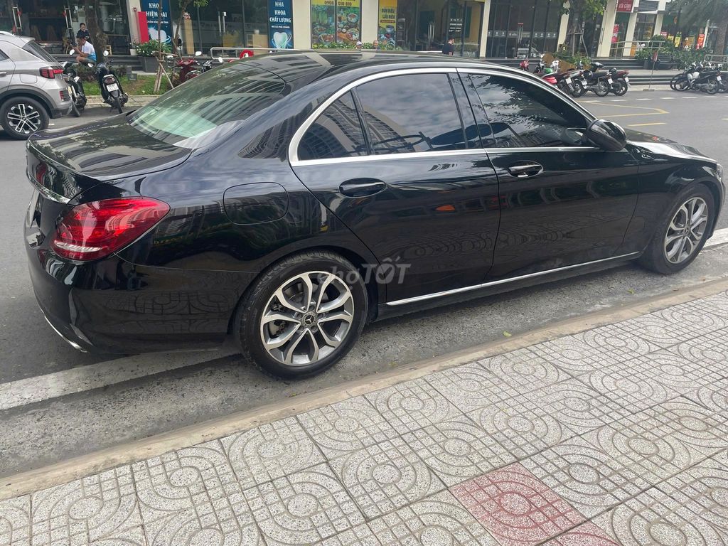 Bán xe Mer C200 12/2018 chính chủ giá 650 triệu. Mua bán Ô tô tại Thành phố Thủ Đức Tp Hồ Chí Minh được đăng bởi Vân Anh hình 7