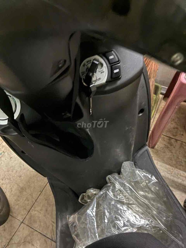 freego. Mua bán Xe máy tại Quận 12 Tp Hồ Chí Minh được đăng bởi Nguyen hình 6