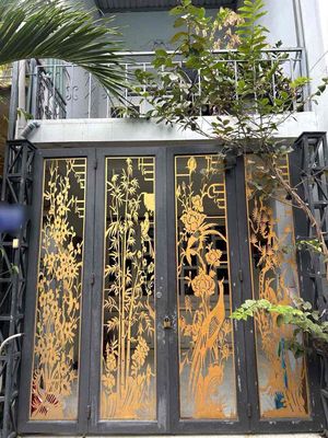 Townhouse 40 m² · 2 bed · Đường số 5