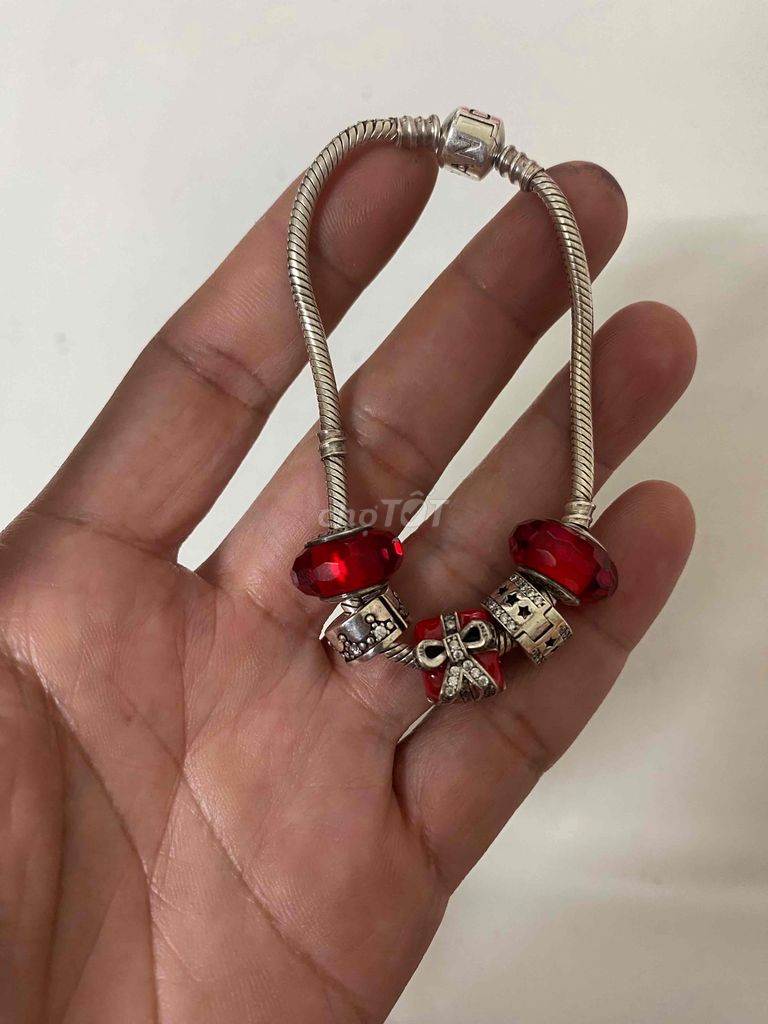 lắc tay bạc pandora chính hãng