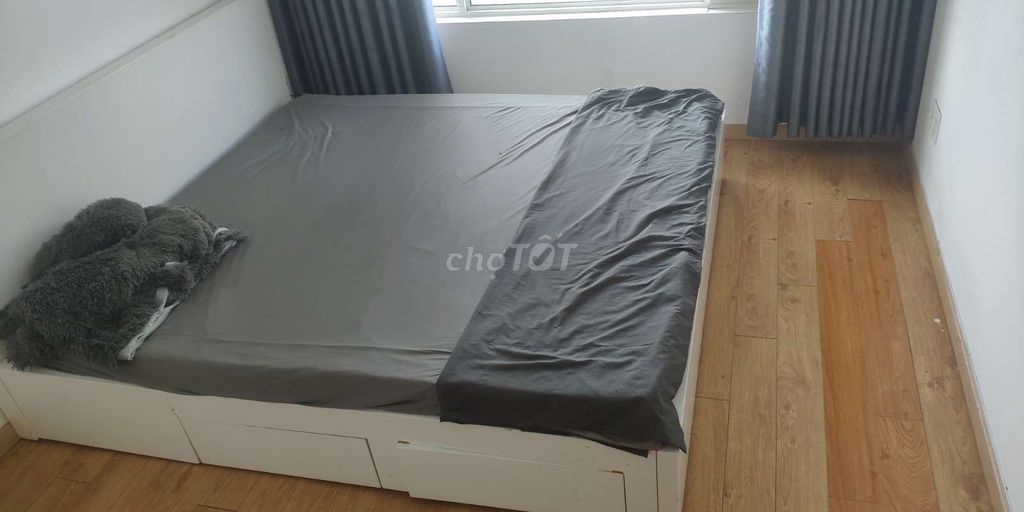 Giường gỗ đôi màu trắng. Mua bán Giường, chăn ga gối nệm tại Huyện Nhà Bè Tp Hồ Chí Minh được đăng bởi Tên chưa cung cấp hình 1