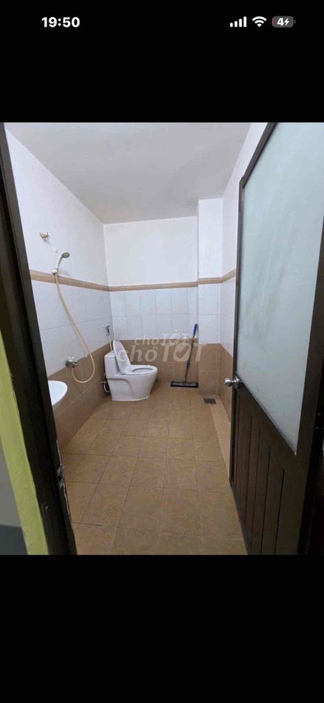 Дом в аренду на главной улице, район Тен Луа, Бинь Тан