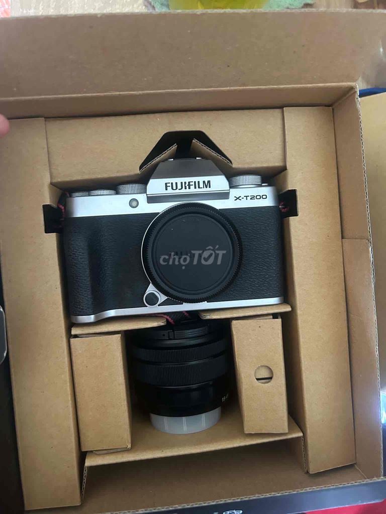 Máy ảnh Fujifilm X-T200 Đen bạc. Mua bán Máy ảnh, Máy quay tại Thành phố Thủ Dầu Một Bình Dương được đăng bởi Sốp Sốp hình 1