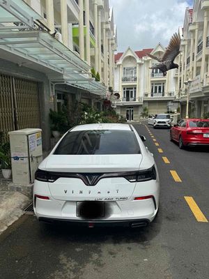 VinFast Lux A2.0 2022 A2.0 Tiêu chuẩn - 30000 km. Mua bán Ô tô tại Thành phố Đà Lạt Lâm Đồng được đăng bởi Trọng Hiếu