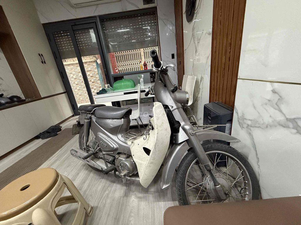 Xe máy xăng 50 phân khối màu Xám. Mua bán Xe máy tại Quận Nam Từ Liêm Hà Nội được đăng bởi Hoàng Ngân Giang hình 2