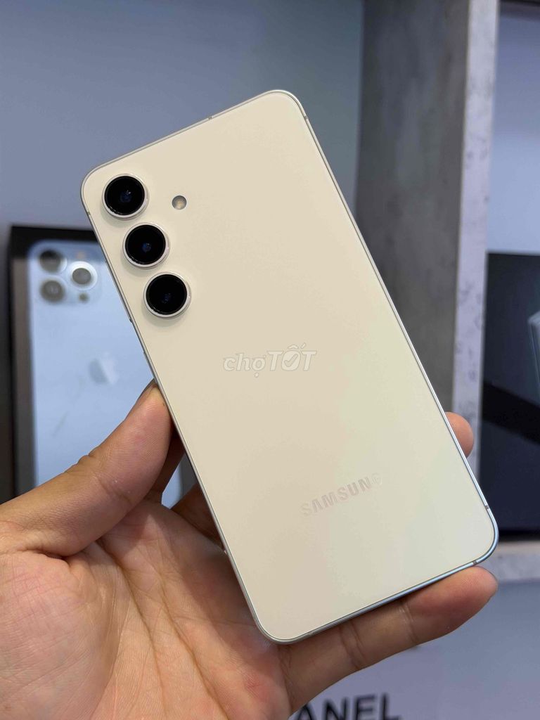 Samsung Galaxy S24 256GB Trắng 2 sim. Mua bán Điện thoại tại Quận 3 Tp Hồ Chí Minh được đăng bởi Trịnh Quang Linh hình 1