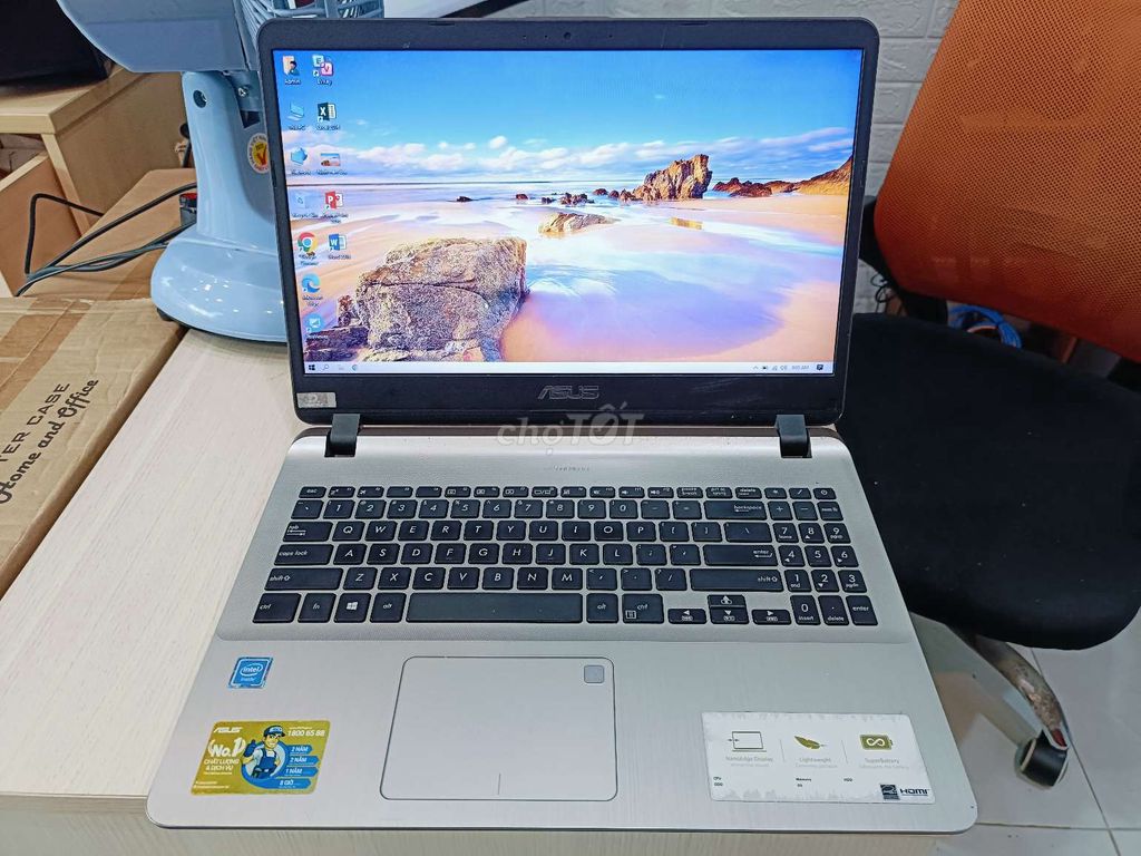 Laptop thanh lý