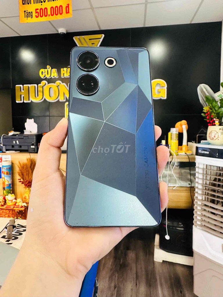 Tecno Camon 20 8/256G giá cực iu. Mua bán Điện thoại tại Thành phố Bến Tre Bến Tre được đăng bởi HươngGiangmobile hình 1
