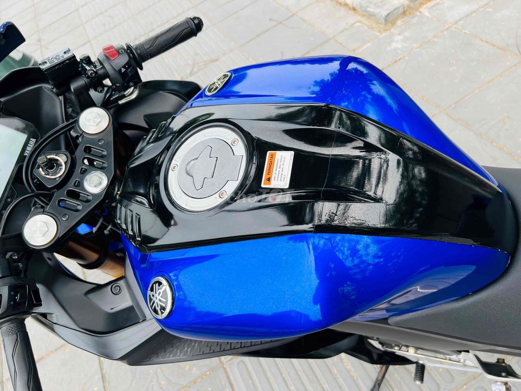 Yamaha R15 v3 biển TP đẹp-2 phanh đĩa truoc-moto