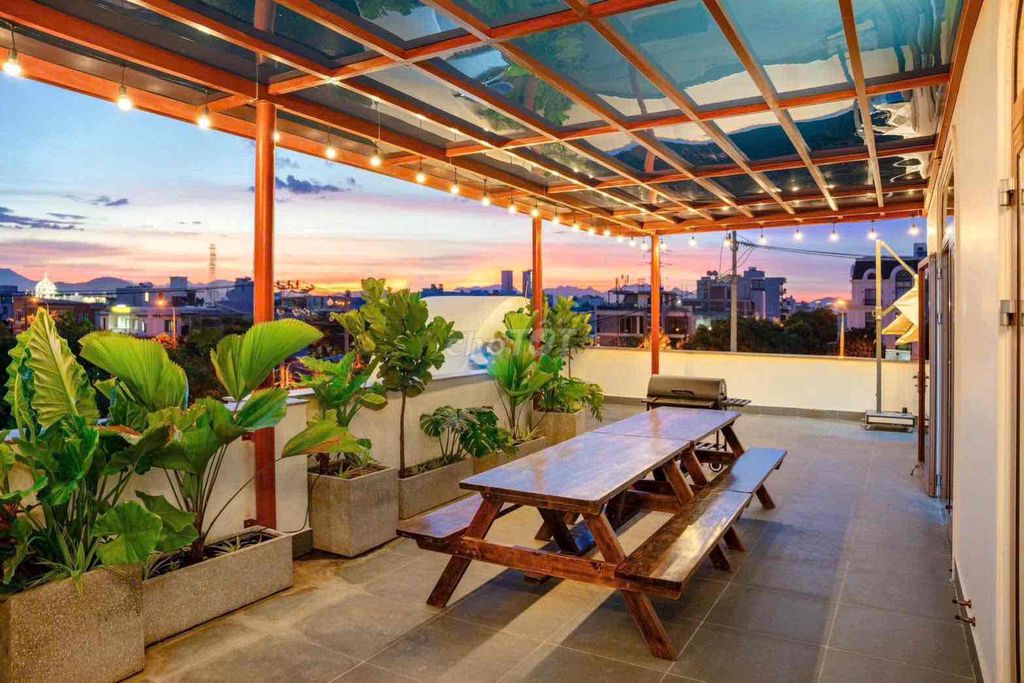 Rent · 5 bd · 310 м² · Quận Ngũ Hành Sơn, ул. Đường Đoàn Khuê