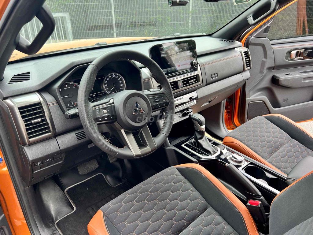 Mitsubishi Triton 2024 Athlete 4WD AT - 15500 km. Mua bán Ô tô tại Quận Tân Phú Tp Hồ Chí Minh được đăng bởi Nguyễn Thịnh hình 11