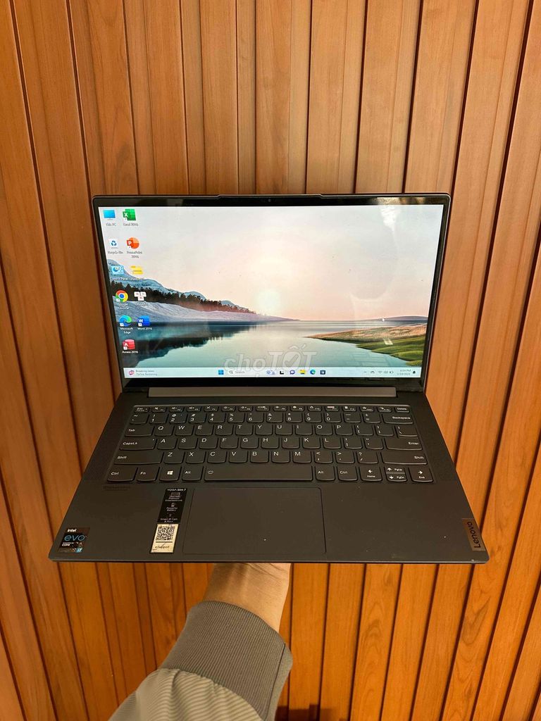 Lenovo Yoga Slim 7 ( i7 đời 11.Ram 8/512Gb SSD )