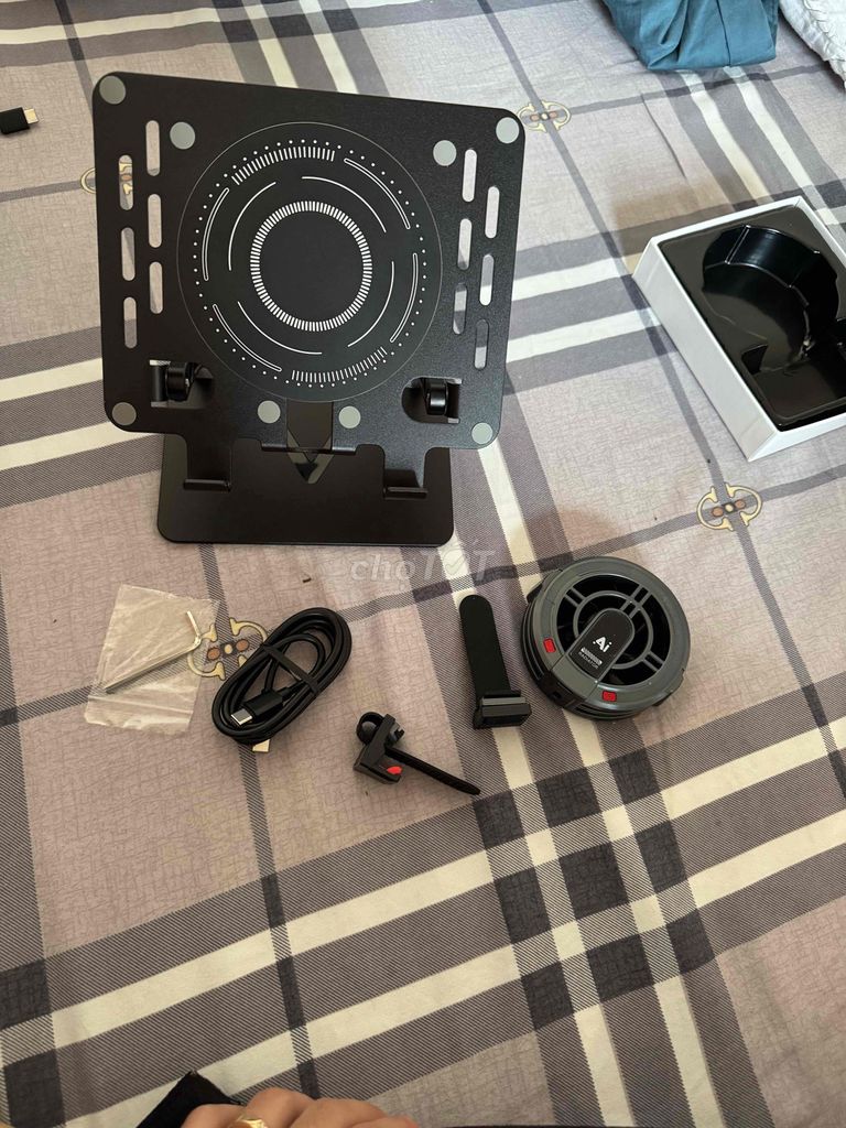 Đế tản nhiệt ICETWO Kim loại Đen. Mua bán Phụ kiện (Màn hình, Chuột...) tại Thành phố Bắc Ninh Bắc Ninh được đăng bởi Vũ Đăng Đức hình 1