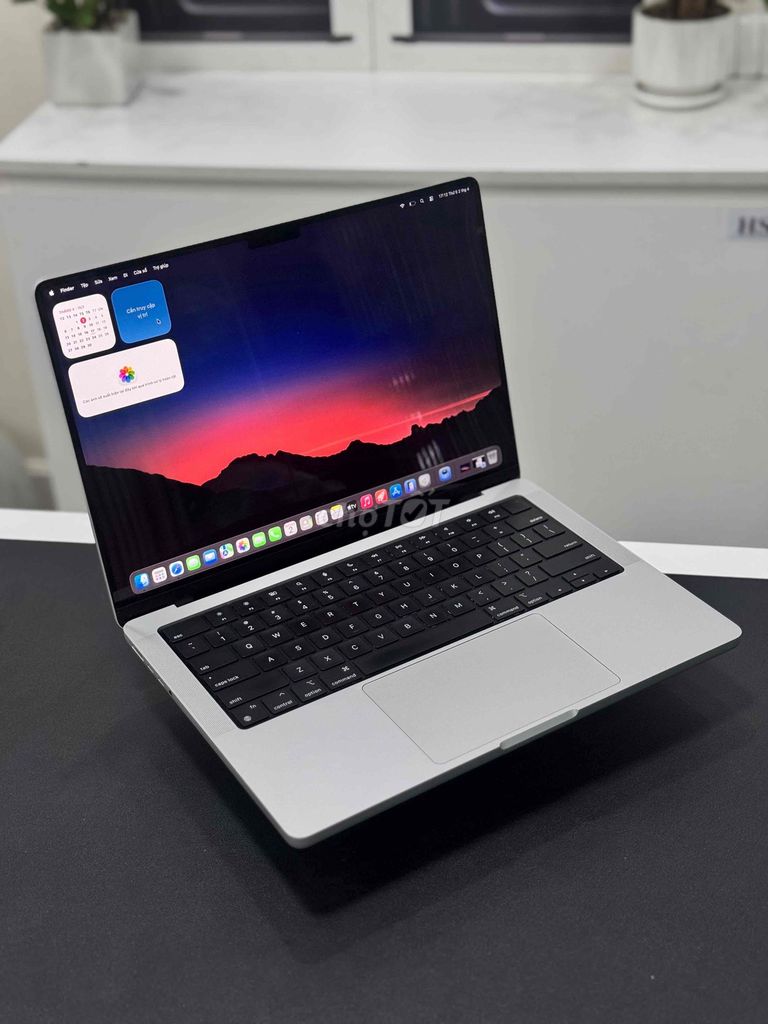 MacBook Pro 14” M2 Pro 16GB/512GB đẹp máy sạch zin. Mua bán Laptop tại Quận 10 Tp Hồ Chí Minh được đăng bởi Viễn Huy Shop hình 1