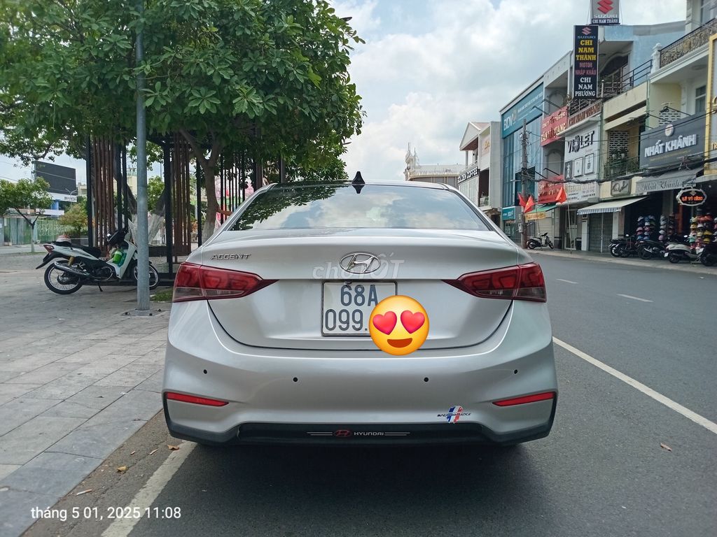 Hyundai Accent 2018 1.4 MT Bạc, bản đủ. Mua bán Ô tô tại Thành phố Long Xuyên An Giang được đăng bởi Thanh Kim  hình 2