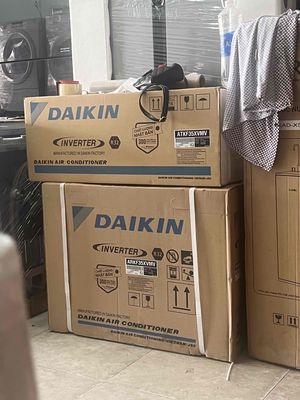 Máy lạnh Daikin inverter 1.5HP ATKF35XVMV NEW