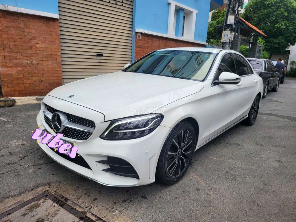 Mercedes-Benz C200 Xăng Điện Trắng. Mua bán Ô tô tại Huyện Cần Giuộc Long An được đăng bởi thanh hình 1