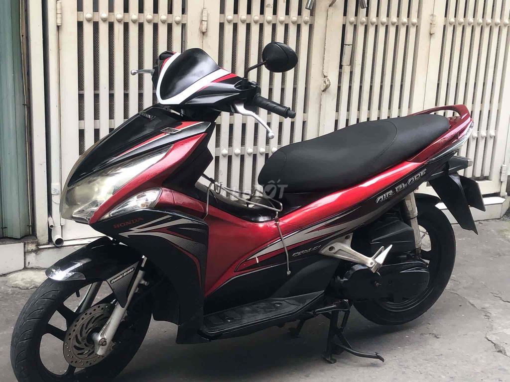 Воздушное лезвие Honda 2012 красно-черное
