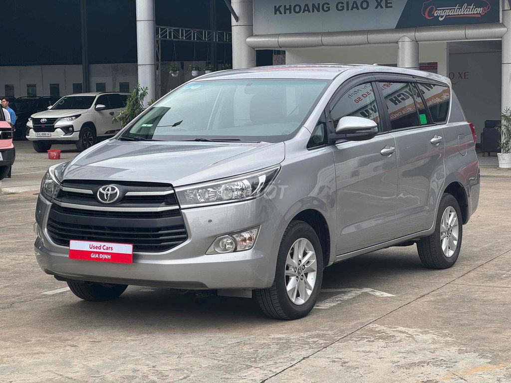 Toyota Innova 2020 2.0E - 76000 km.Giá tốt