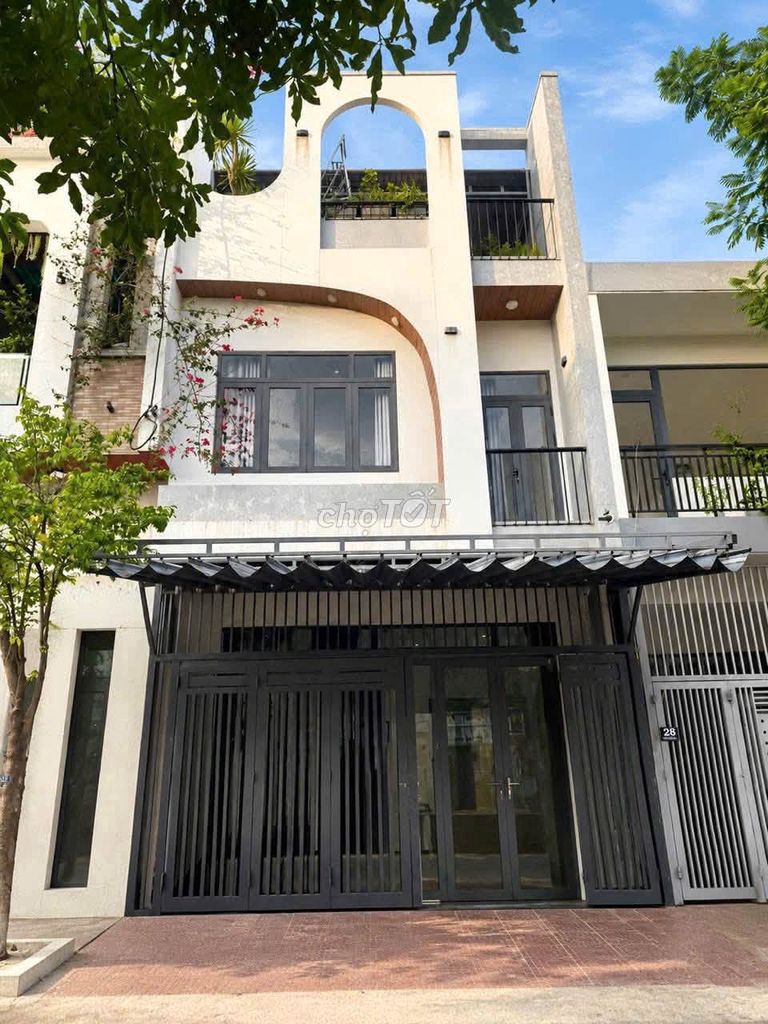 Аренда · 3 комн. · 100 м² · Quận Liên Chiểu, ул. Khu Vực Hoà Minh