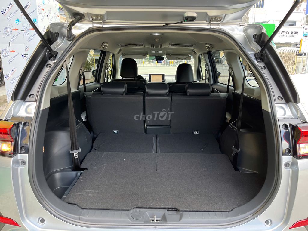 TOYOTA VELOZ CROSS 2022 XE GIA ĐÌNH LƯỚT VAY 75%. Mua bán Ô tô tại Quận Gò Vấp Tp Hồ Chí Minh được đăng bởi Hiếu hình 16