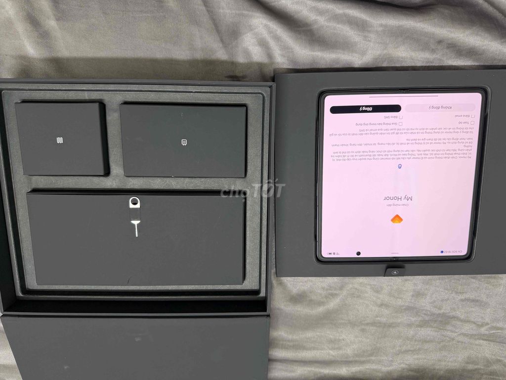 Honor Magic V3 fpt fullbox mới 99% còn bảo hành. Mua bán Điện thoại tại Quận 8 Tp Hồ Chí Minh được đăng bởi Thành Nguyễn hình 1