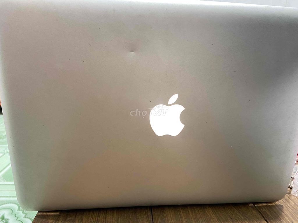 Xác MacBook Pro 2009 13inch - Màn đẹp xuất sắc. Mua bán Laptop tại Huyện Trảng Bom Đồng Nai được đăng bởi Nguyễn Ngọc Zi Đan hình 1