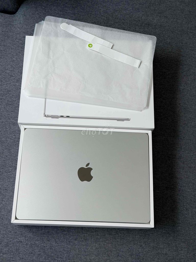 Macbook Air M4 13.6 inch 16GB/256GB Sạc 8L Bh 2027. Mua bán Laptop tại Quận Ninh Kiều Cần Thơ được đăng bởi Quý Mobile Cần thơ hình 1