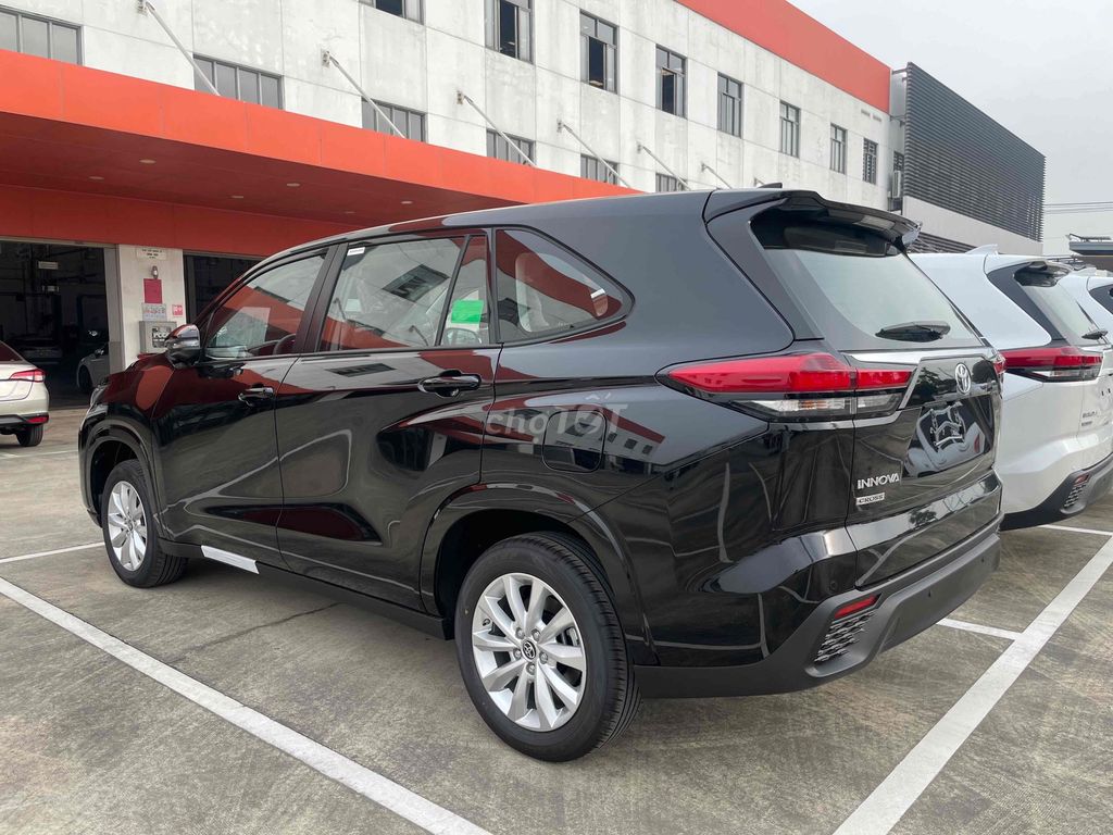 Toyota Innova Cross 2.0V-Giá tốt-Giao tháng 12. Mua bán Ô tô tại Huyện Bình Chánh Tp Hồ Chí Minh được đăng bởi PHƯỚC LỚN TOYOTA hình 5