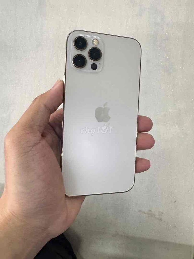 iPhone 12 Pro 256GB Bạc. Mua bán Điện thoại tại Quận Hà Đông Hà Nội được đăng bởi Nguyễn Huy Hoàng hình 1