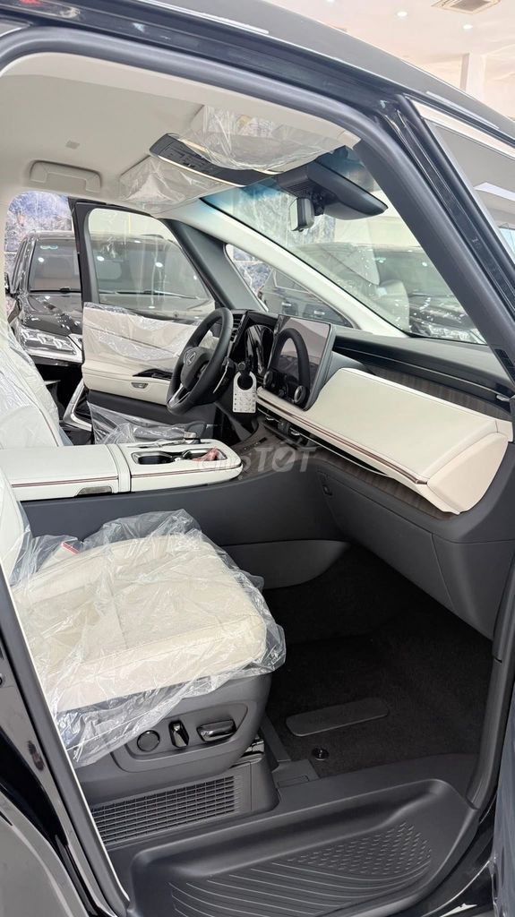 Giao ngay Lexus LM500h 4 chỗ VIP, sản xuất 2025.. Mua bán Ô tô tại Quận Bắc Từ Liêm Hà Nội được đăng bởi Mr Hợi  hình 6
