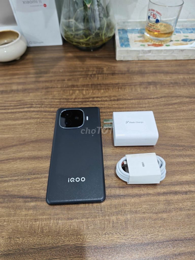 Vivo IQOO Z9 5G 12/256 pin 100% Đen sạc 80w có COD. Mua bán Điện thoại tại Quận Hoàng Mai Hà Nội được đăng bởi Trần Ngọc Hiếu hình 1